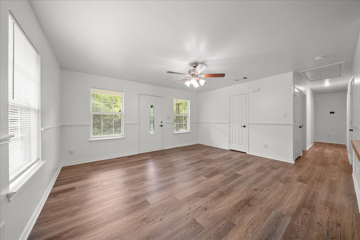 404 W Day Street – photo 3
