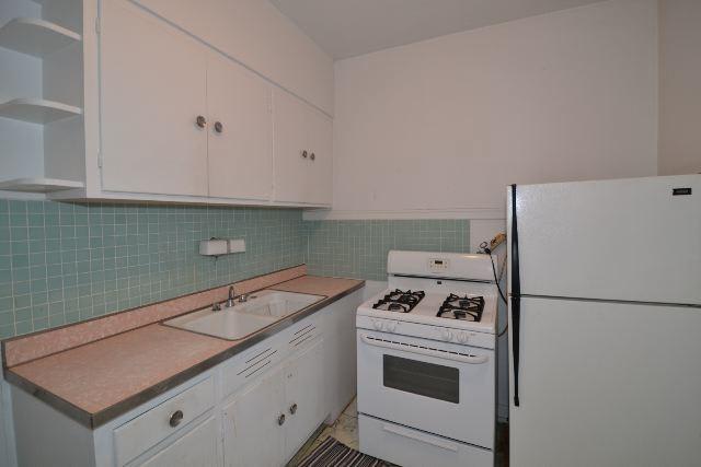 5019 Winchester – photo 2