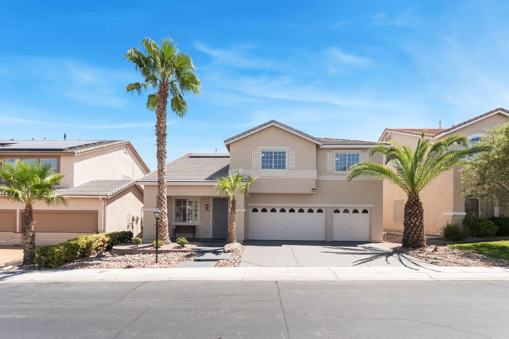 Welcome Home To This Spacious 5 Bedroom 2 5 Bath Northwest Las Vegas Home – photo 1
