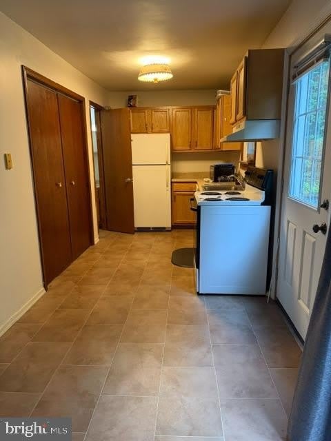 227 GARY Avenue – photo 3