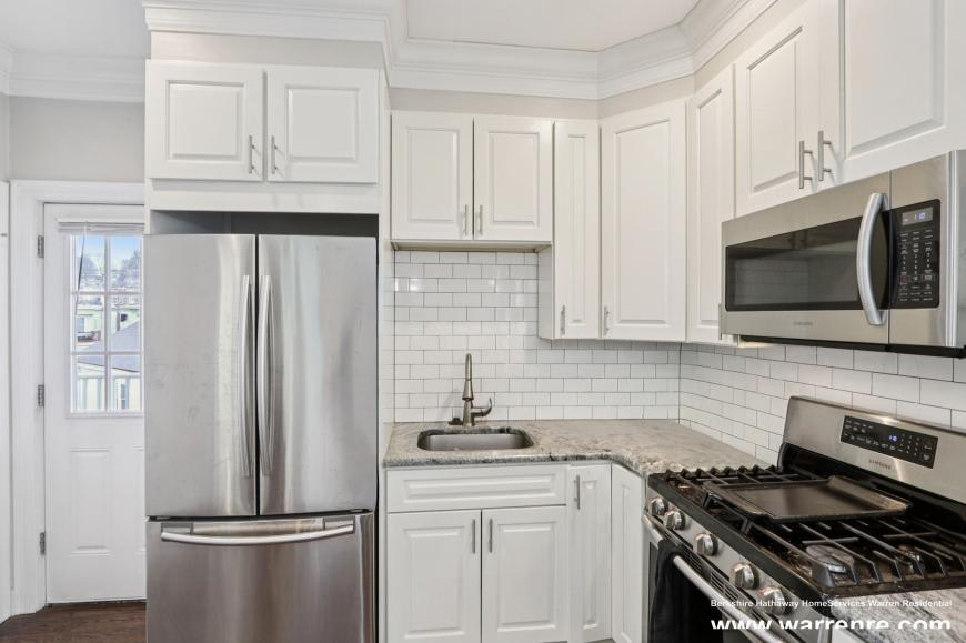 1048 Saratoga St. – photo 3