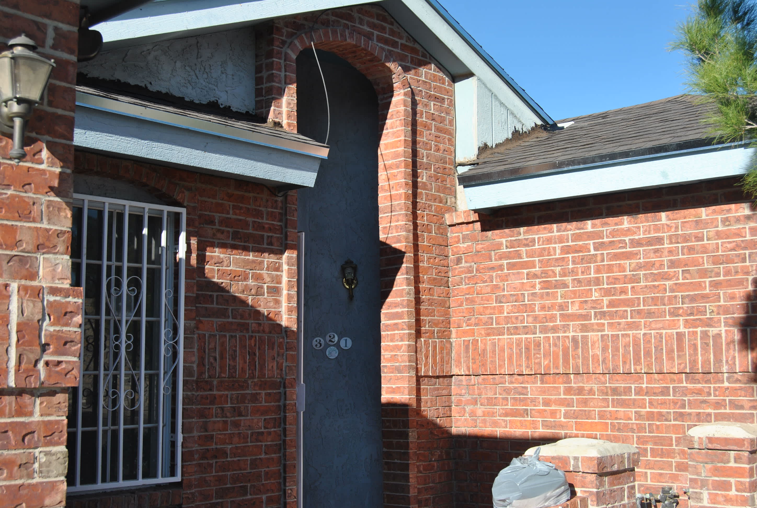 321 Arisano dr. – photo 2