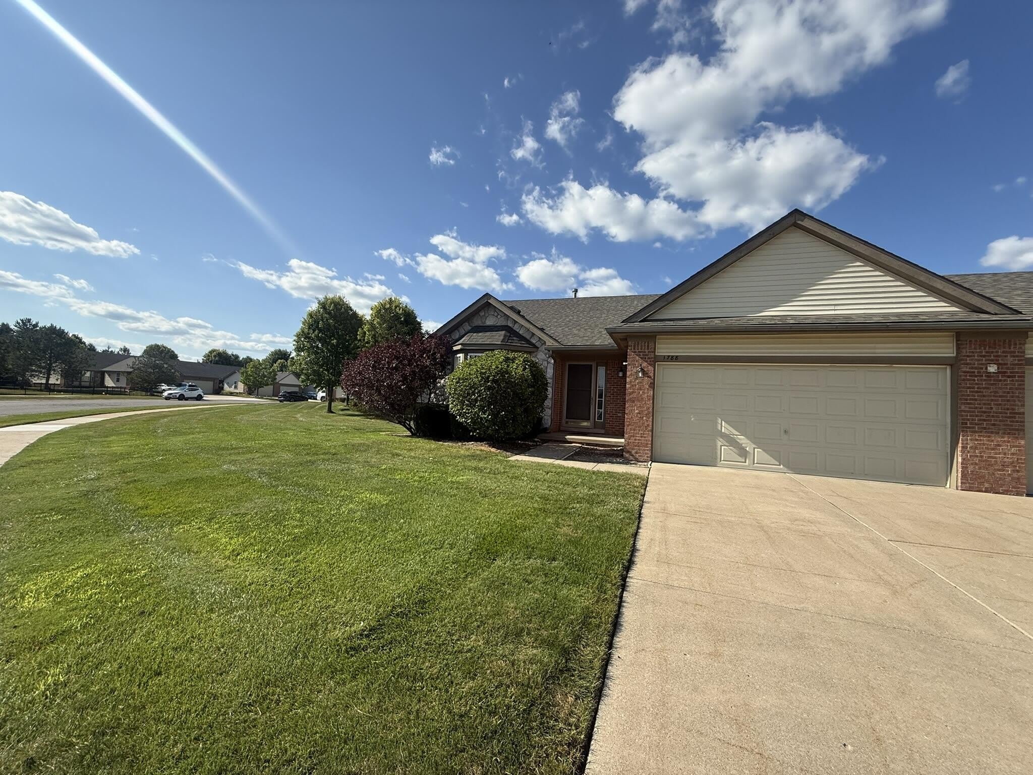 1788 Wexford Drive – photo 1