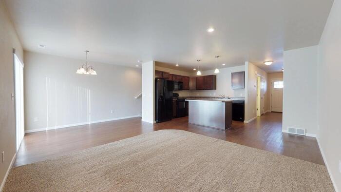 4005 29th Street Southeast – photo 2