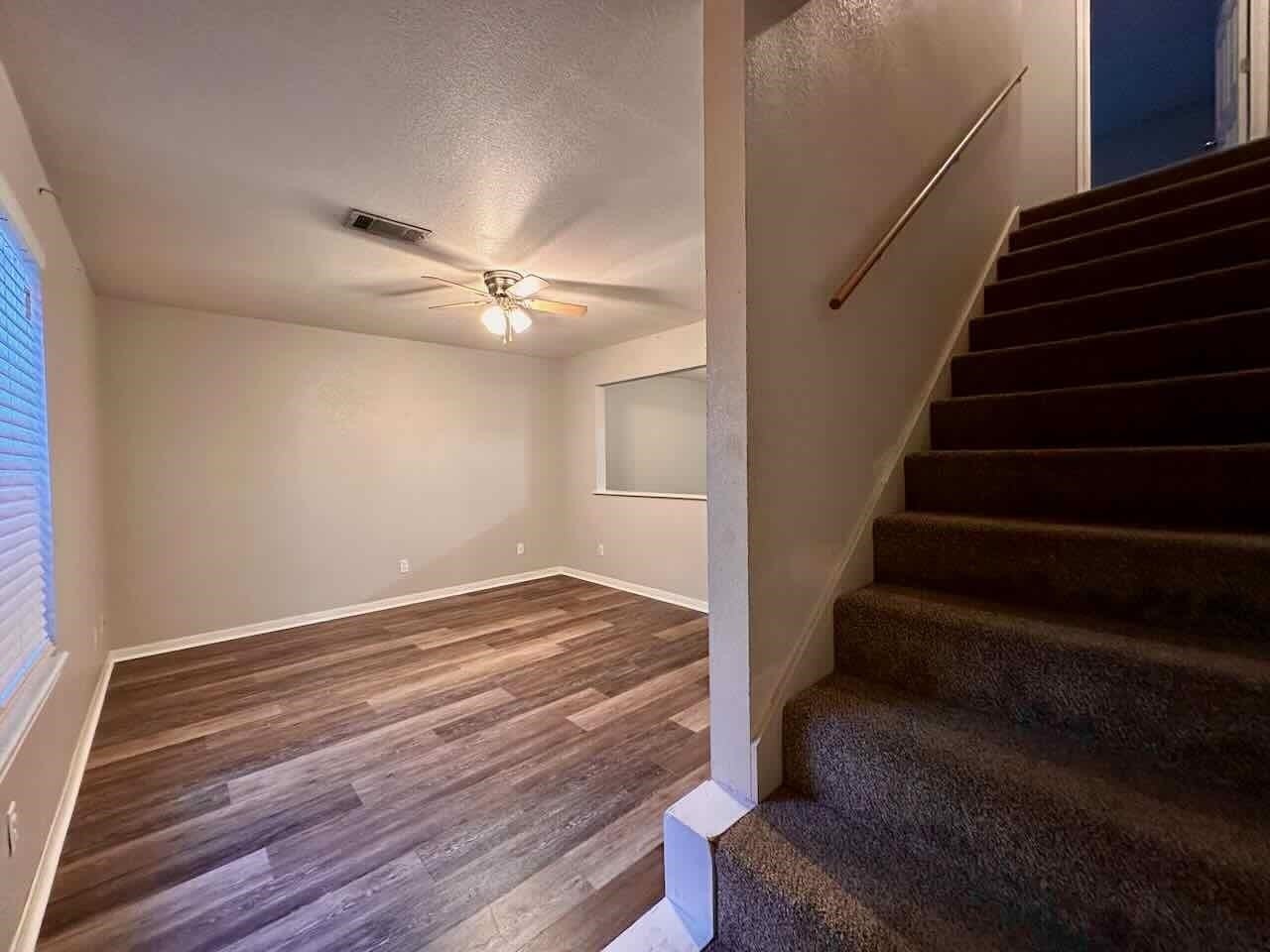 527 N Village Creek Parkway – photo 3