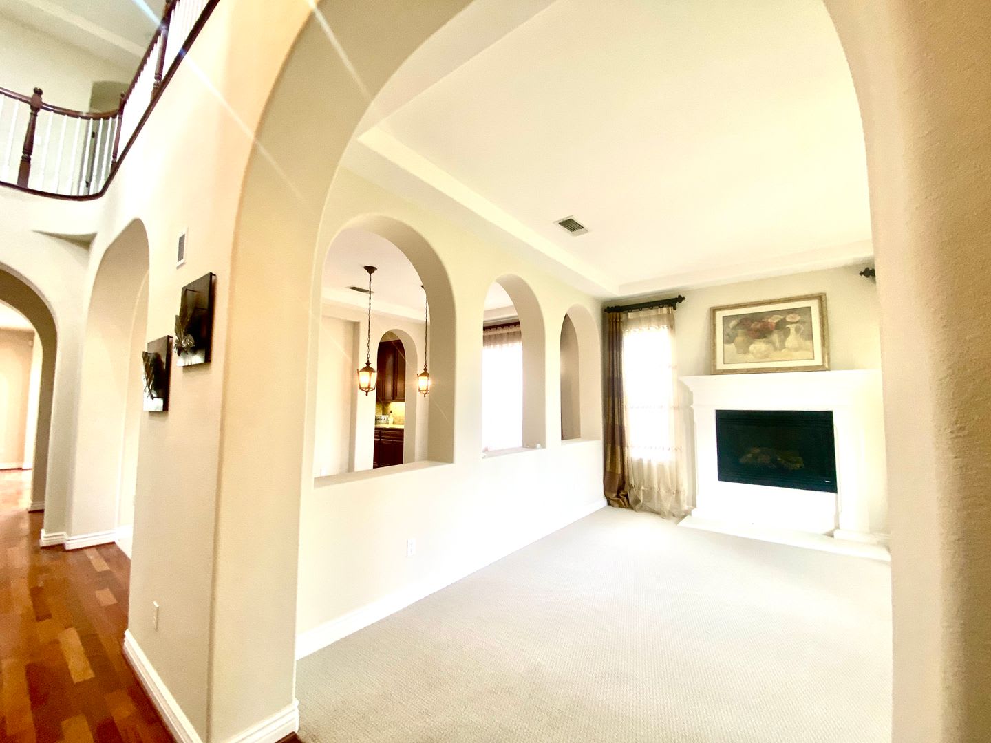 Pleasanton Ponderosa 5 bed+loft / 4 bath, 4 car garage, Small Dogs OK – photo 3