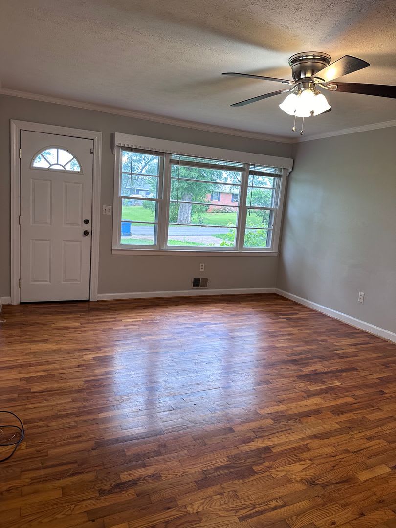 205 West Avenue NW – photo 2