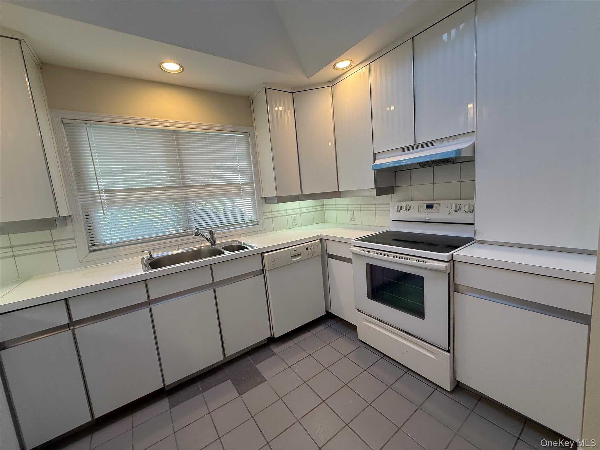 11 Webb Hill Road – photo 4