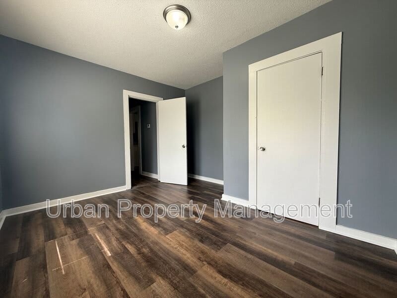 425 Carpenter St – photo 5