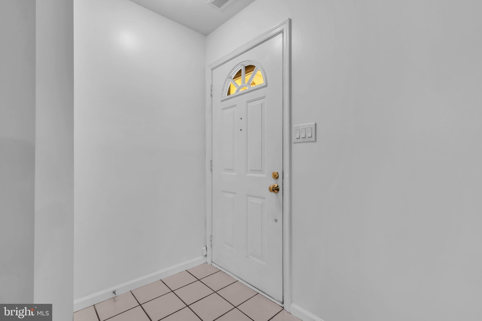 155 STEEPLECHASE Court – photo 4