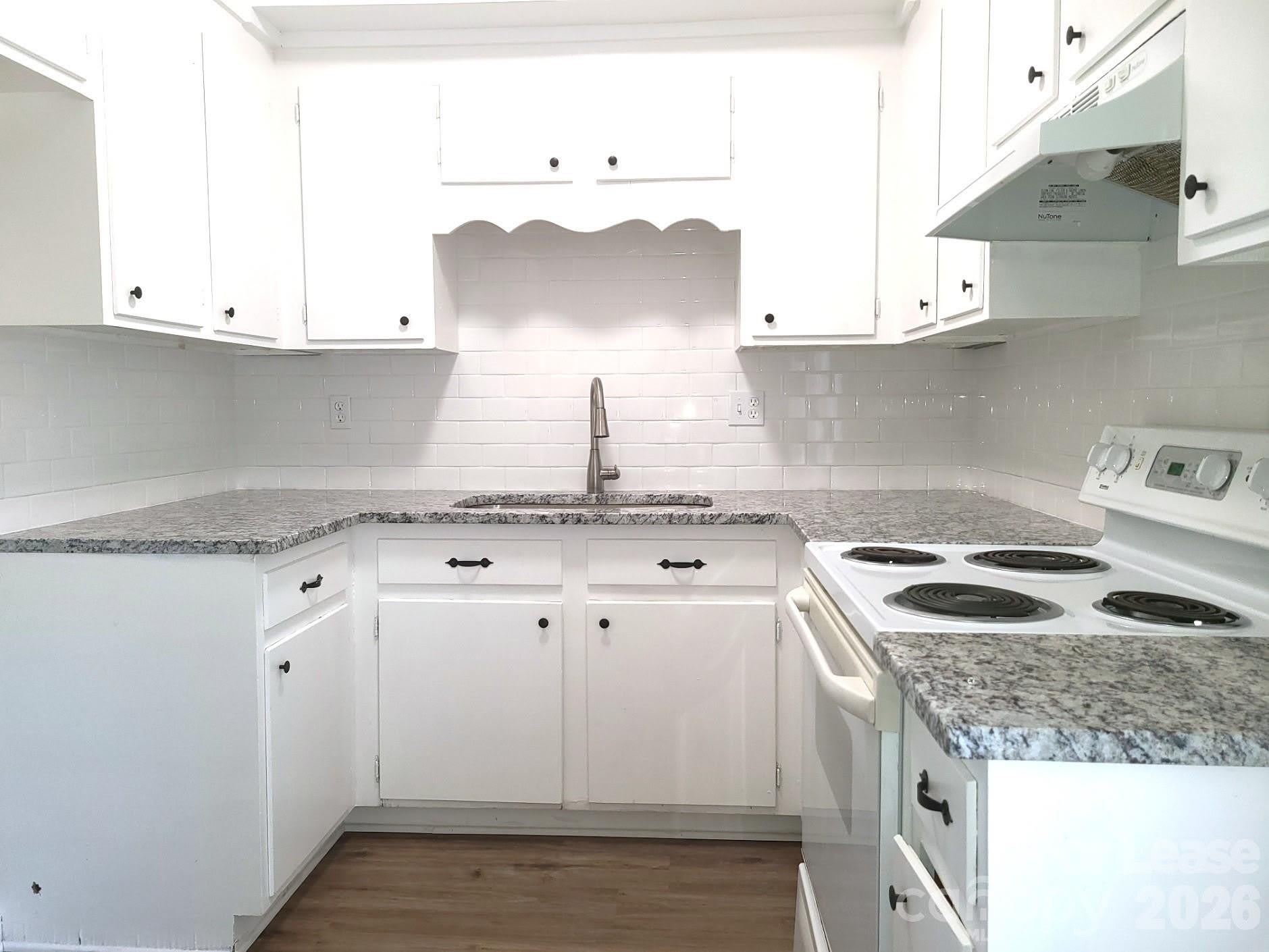1308 Larkfield Lane – photo 2
