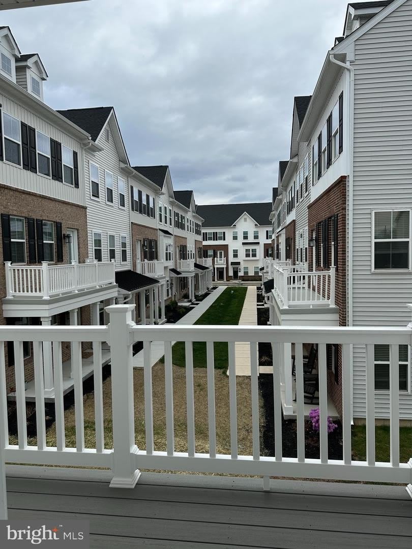 56 CONTINENTAL WAY – photo 3