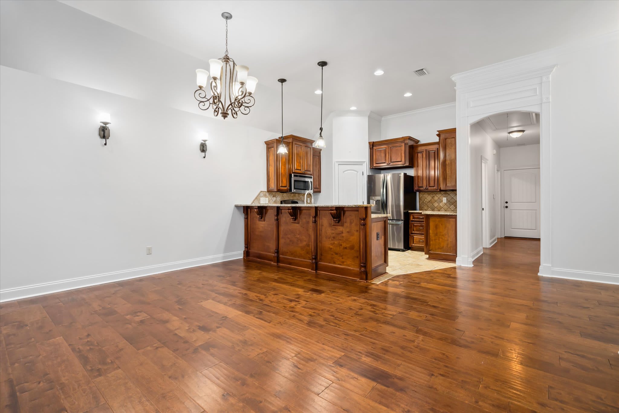 773 Louise Ave – photo 5