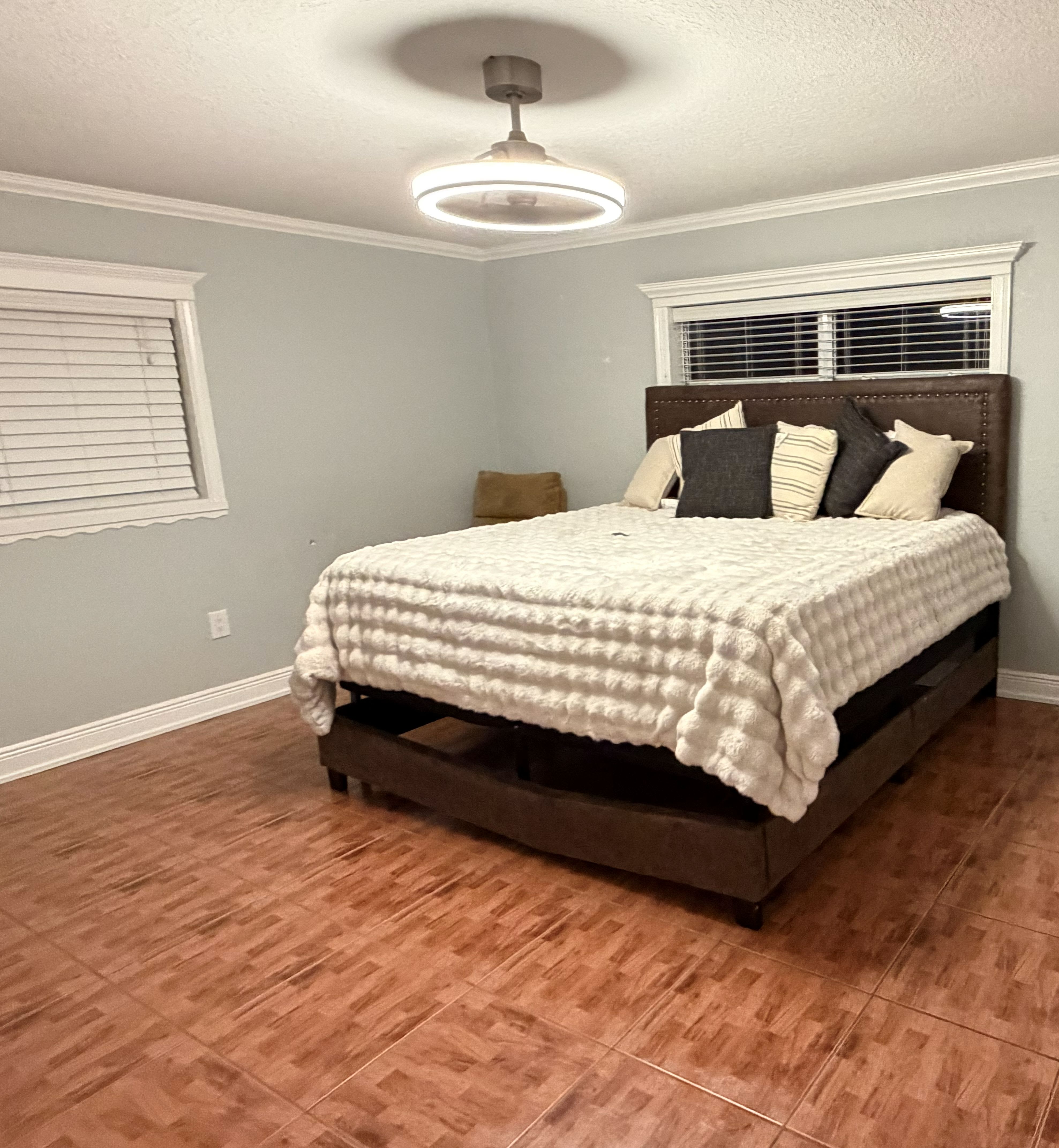 102 Southeast Caprona Avenue – photo 4