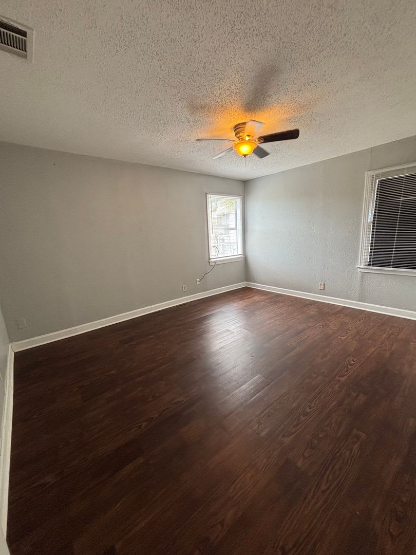 Gorgeous 3 Bedroom Home in Bossier – photo 5