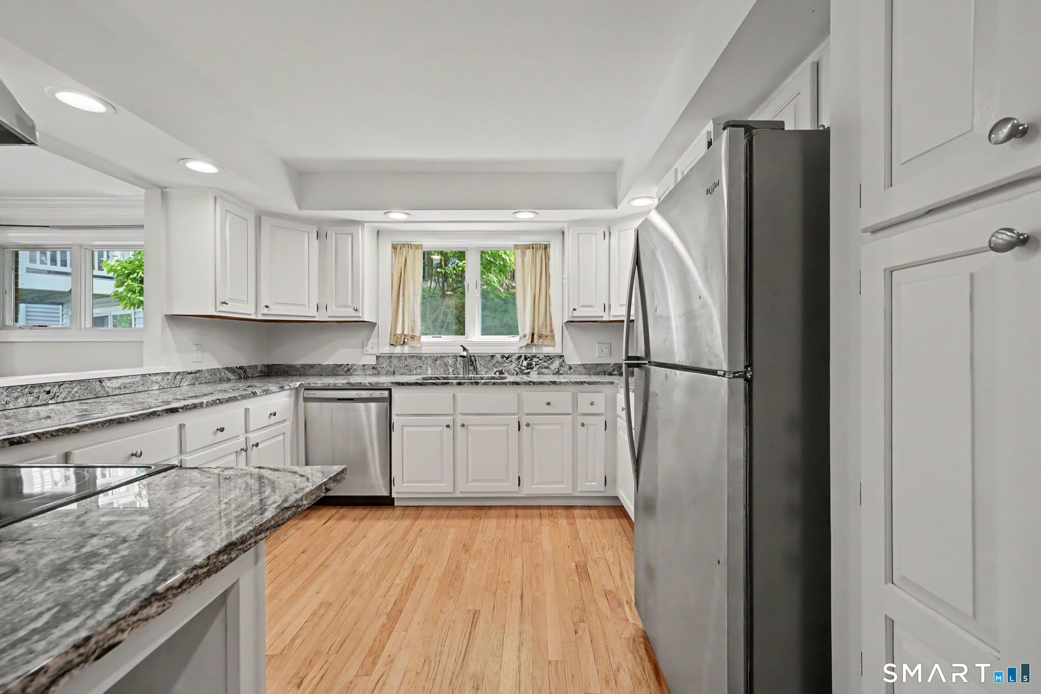 123 Harbor Drive – photo 2