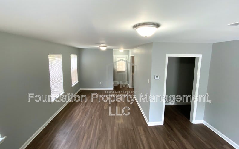 2506 Derbyshire Avenue – photo 3