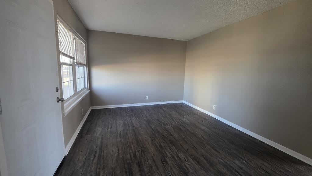 4701 W Illinois Ave – photo 3