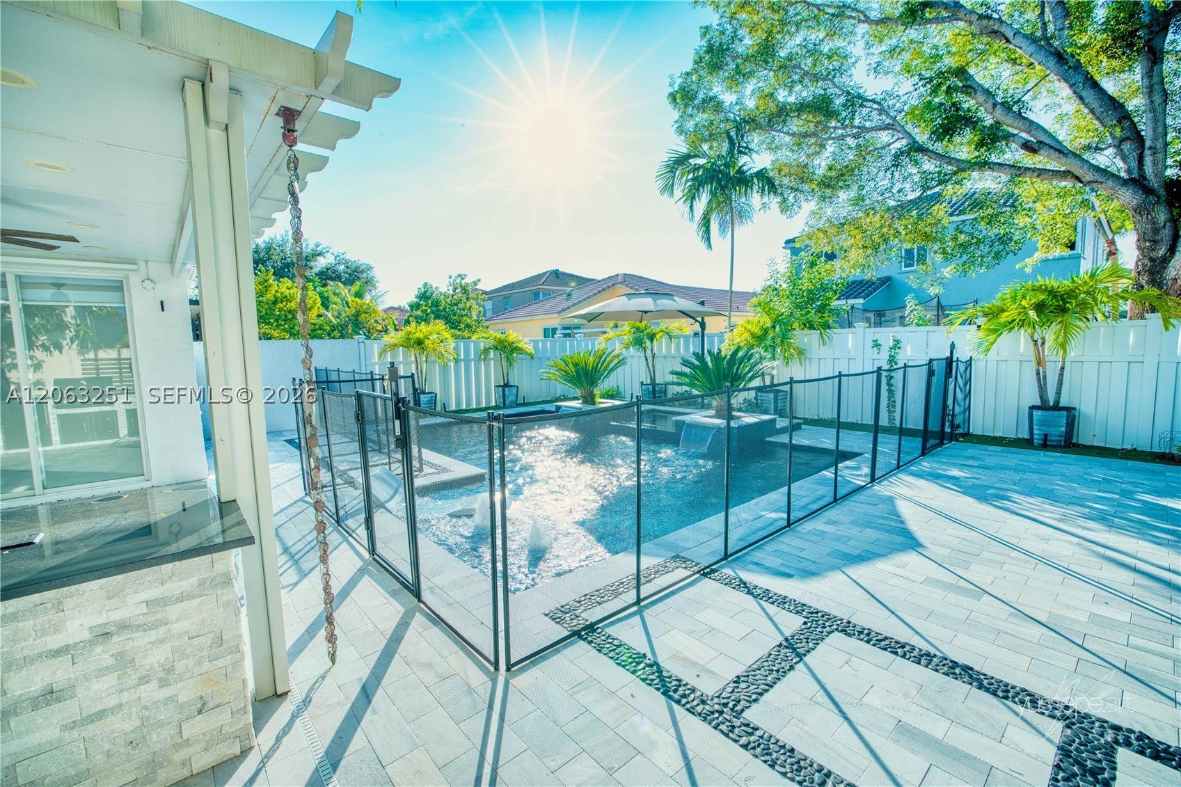15151 NW 6th Ct – photo 4