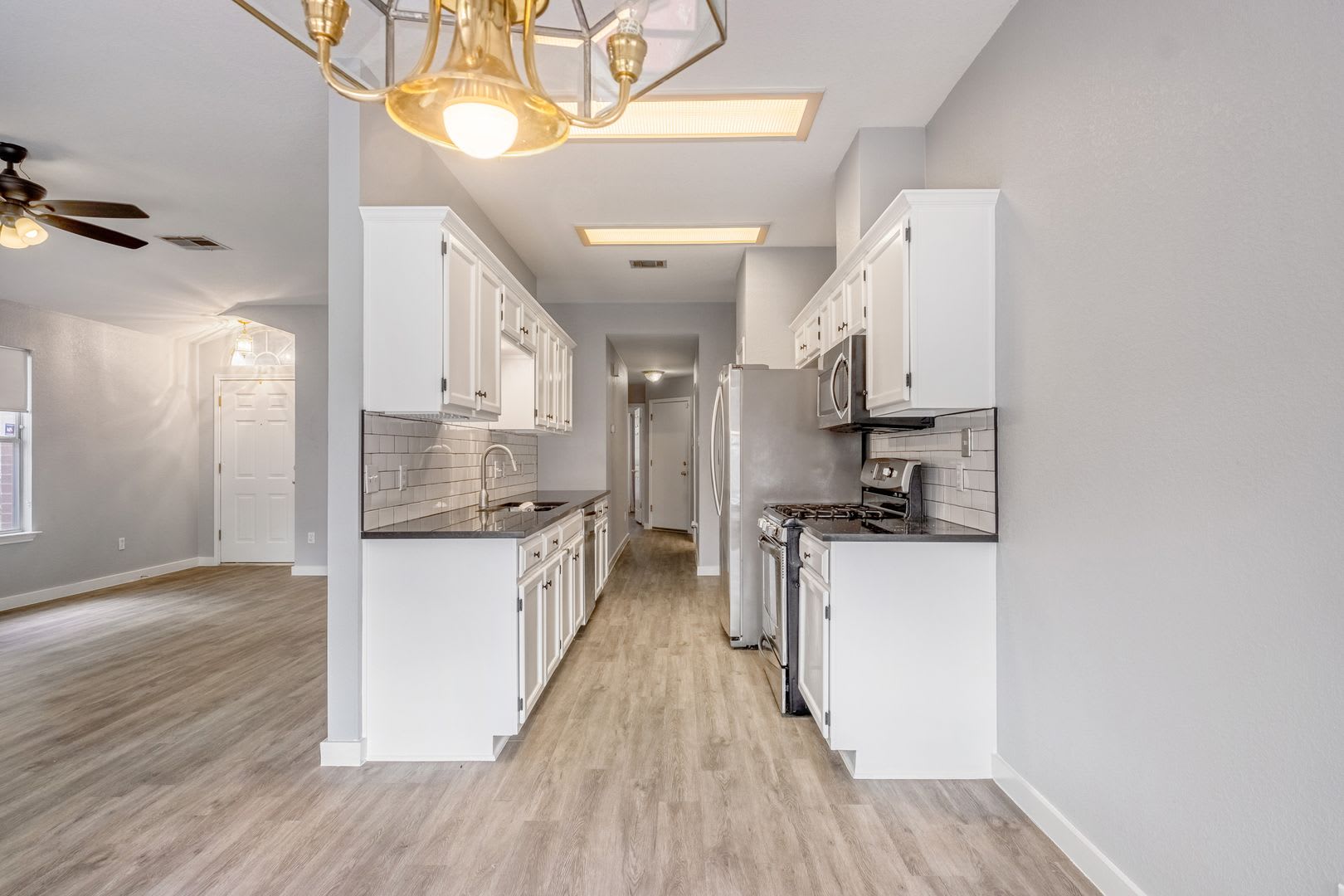 Imagine Coming Home to Comfort, Convenience & Style in North Austin! – photo 1