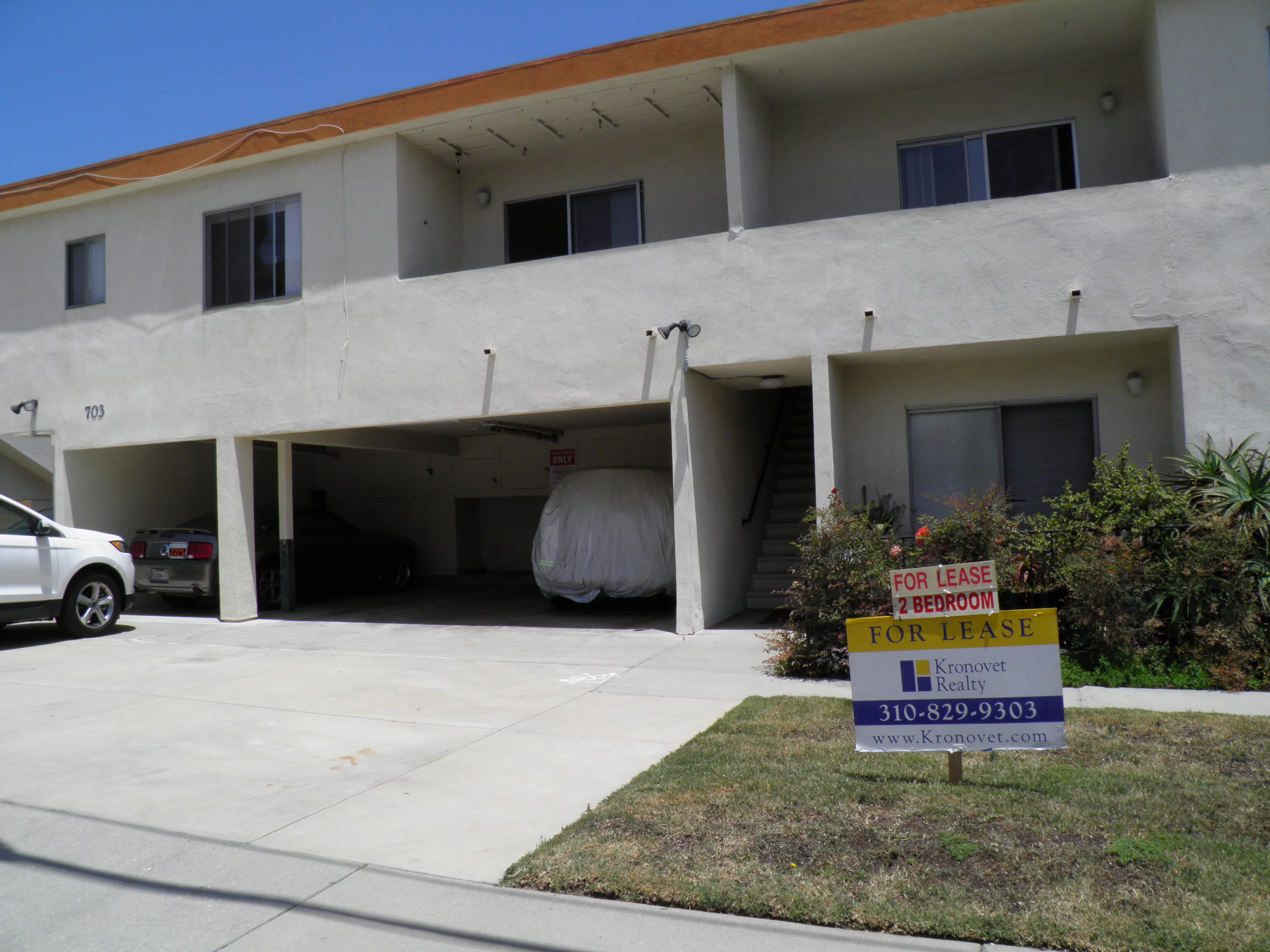 703 Strand St – photo 2