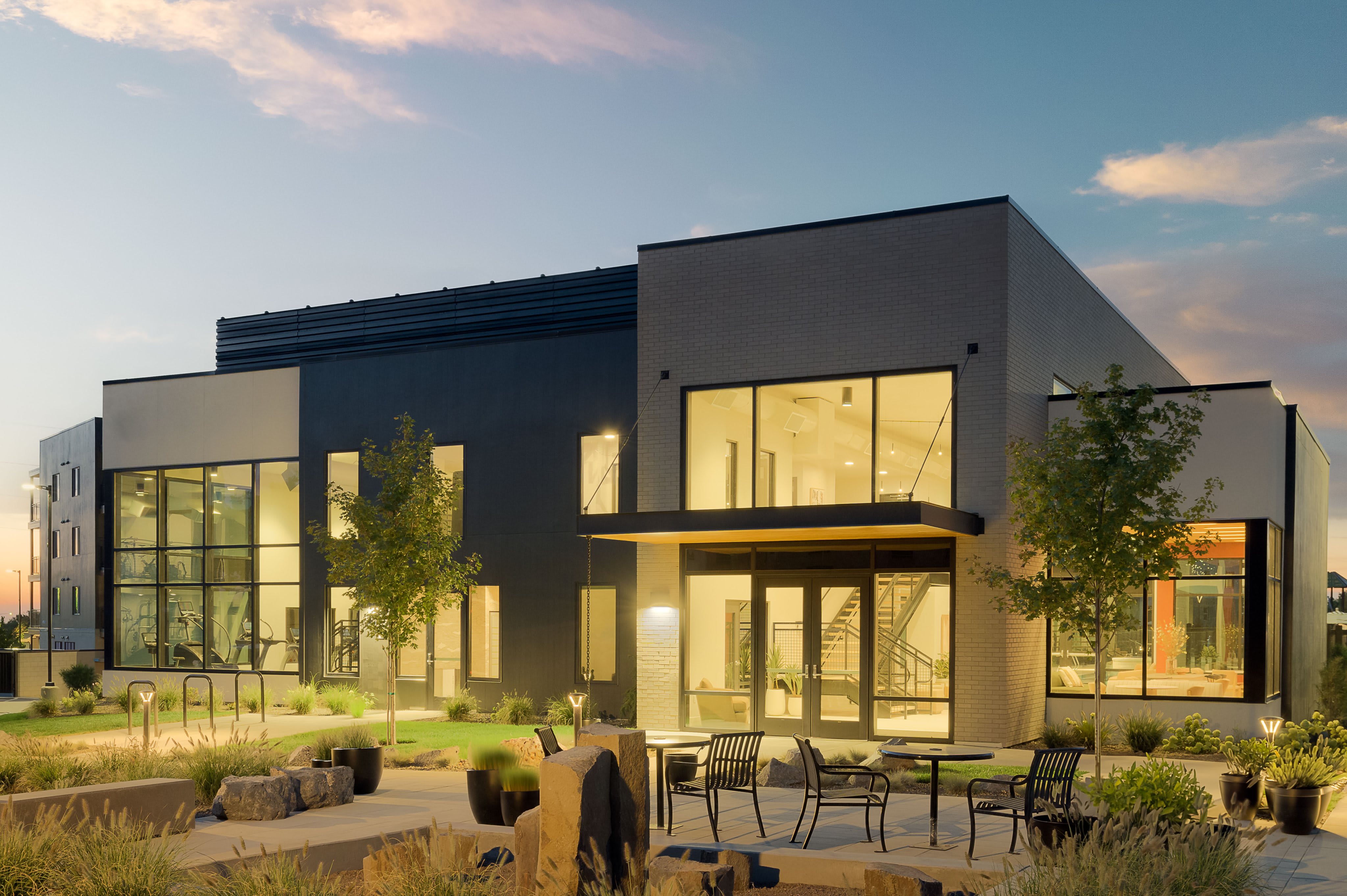 Canyon Ridge Apartments – photo 2