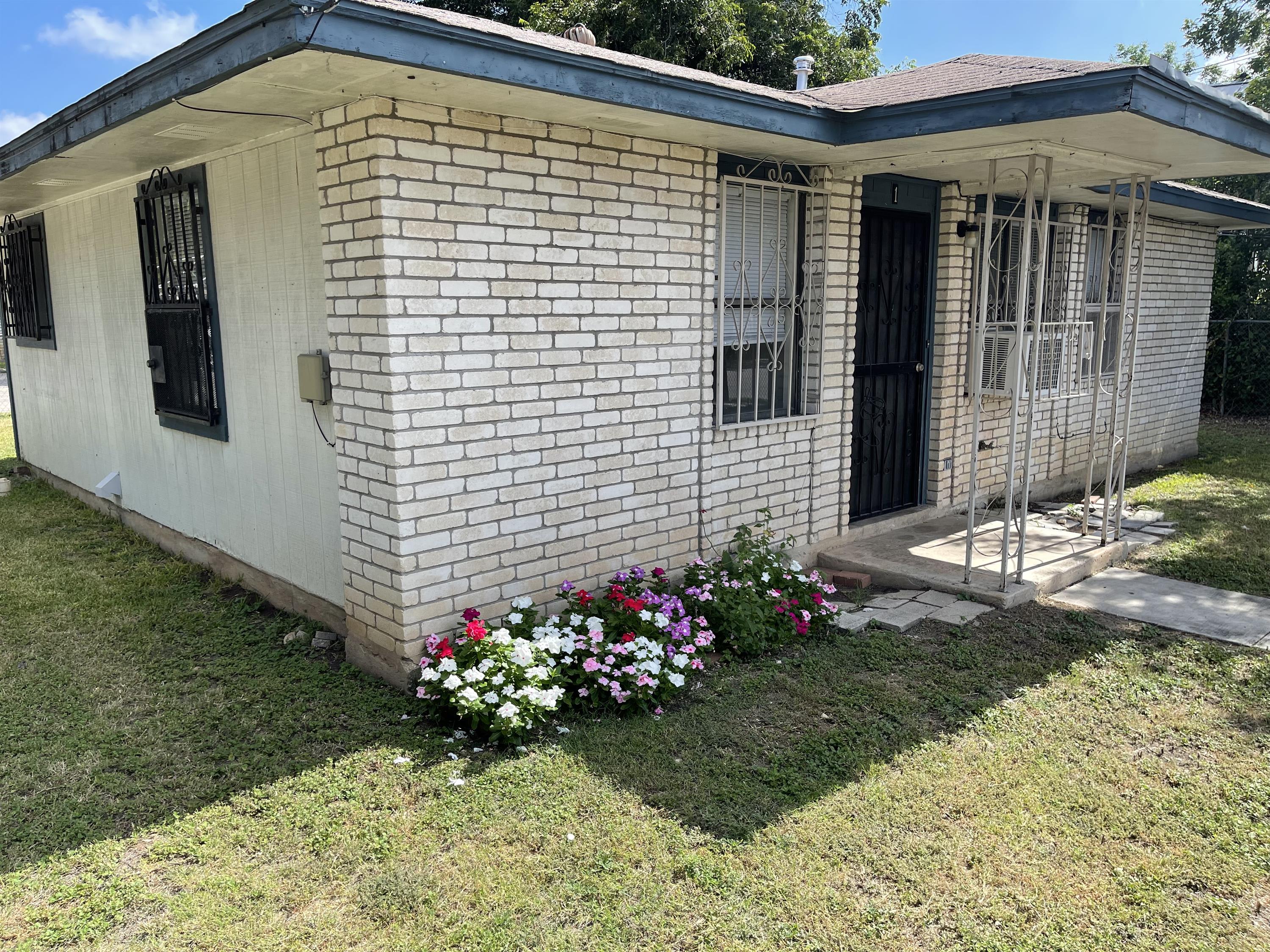 1711 W. Cesar Chavez – photo 4