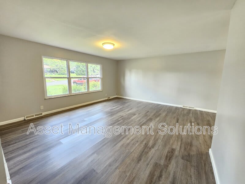 4110 Northern Aire Dr – photo 2