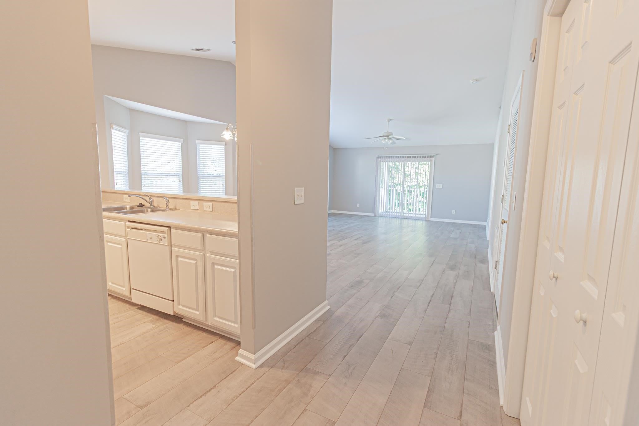 4850 Meadowsweet Dr. – photo 4