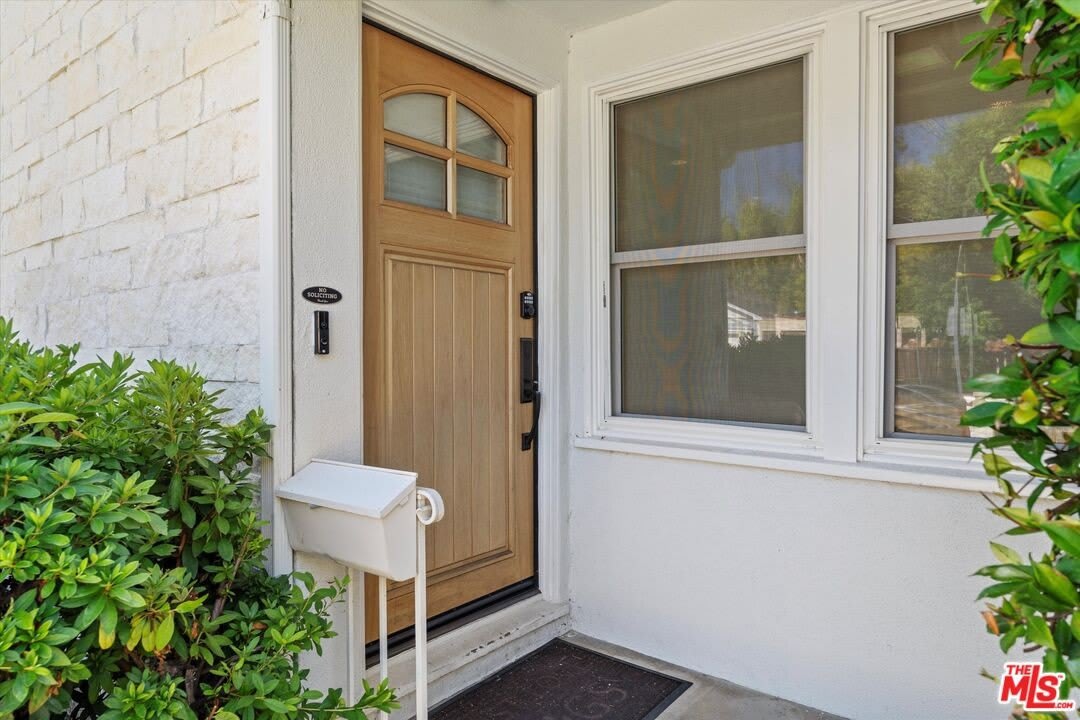 2809 S Canfield Ave – photo 3