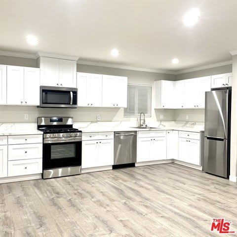 604 E Windsor Rd – photo 5