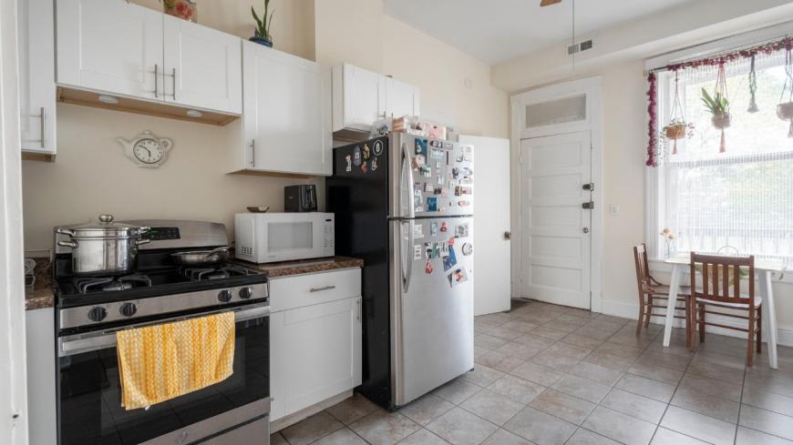 2942 W Augusta Blvd – photo 1