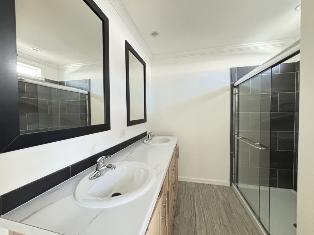 7433 43rd Drive N – photo 5