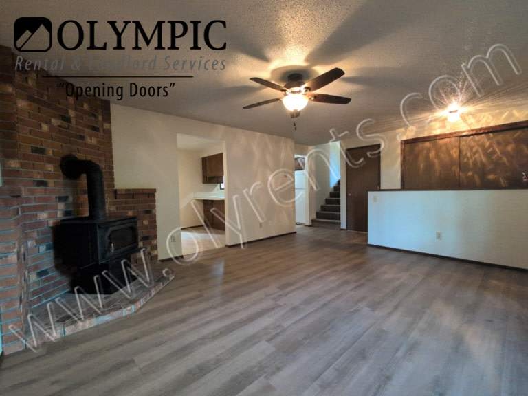 2841 Lindell Rd NE # D – photo 4