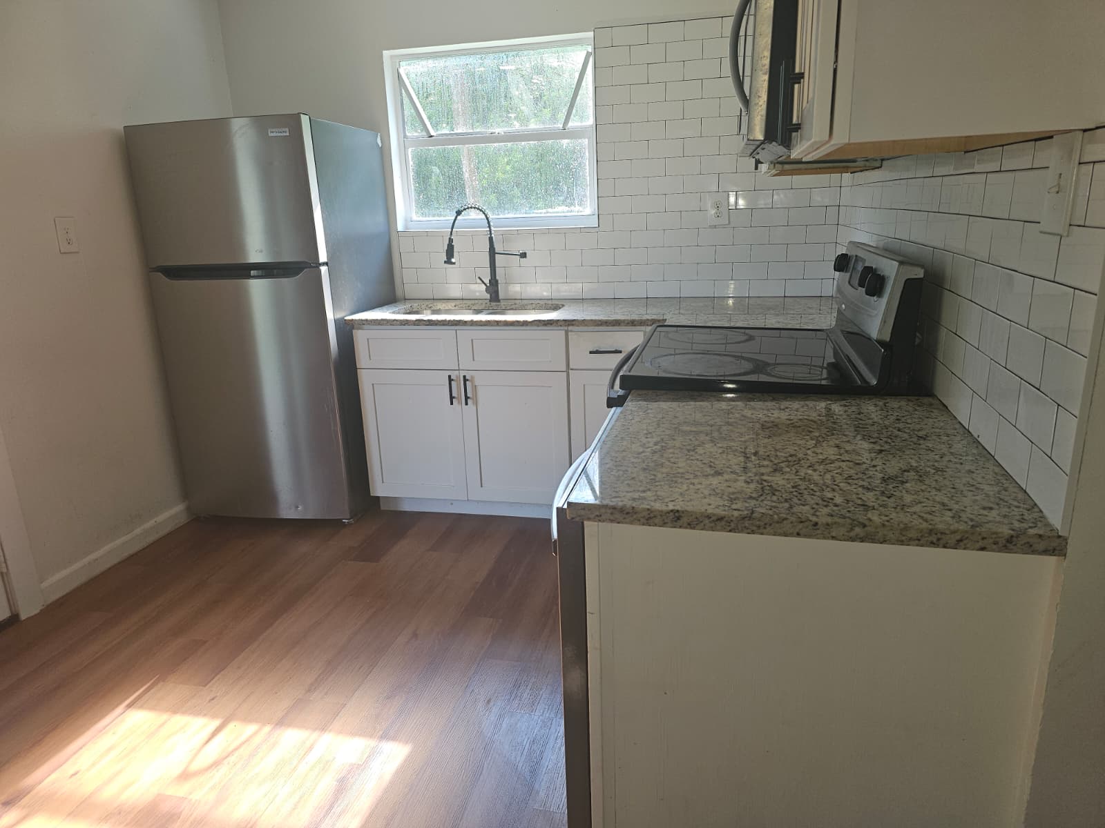 615 Clearlake Road unit B – photo 5