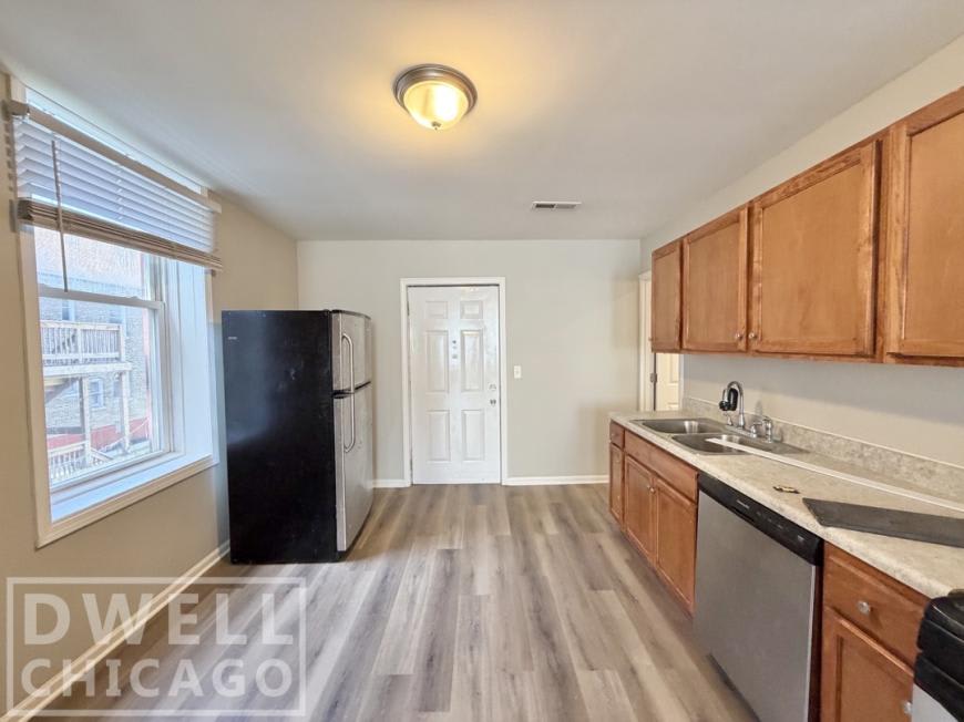 2131 South Fairfield – photo 3