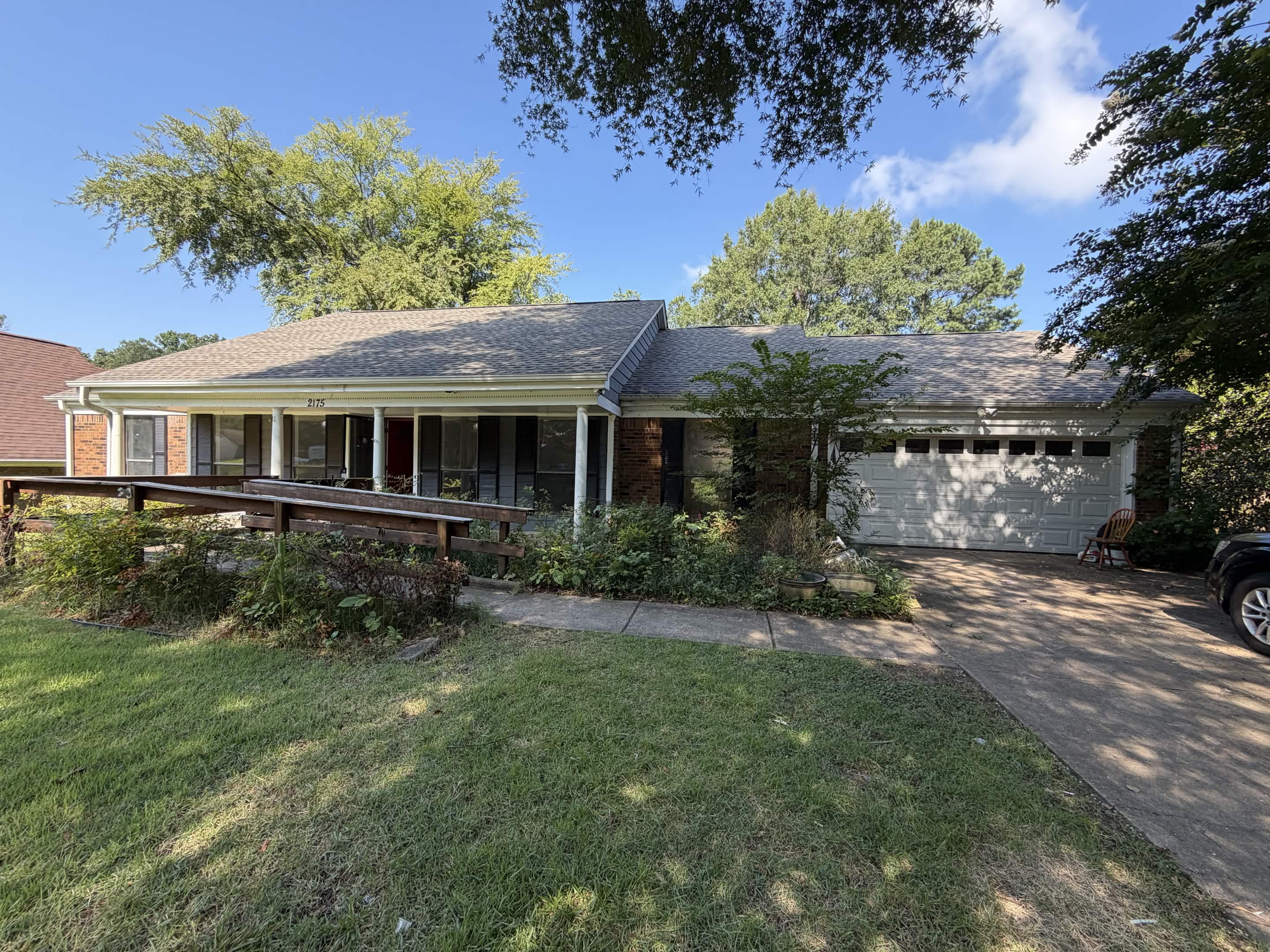 2175 Burlingate Drive – photo 1