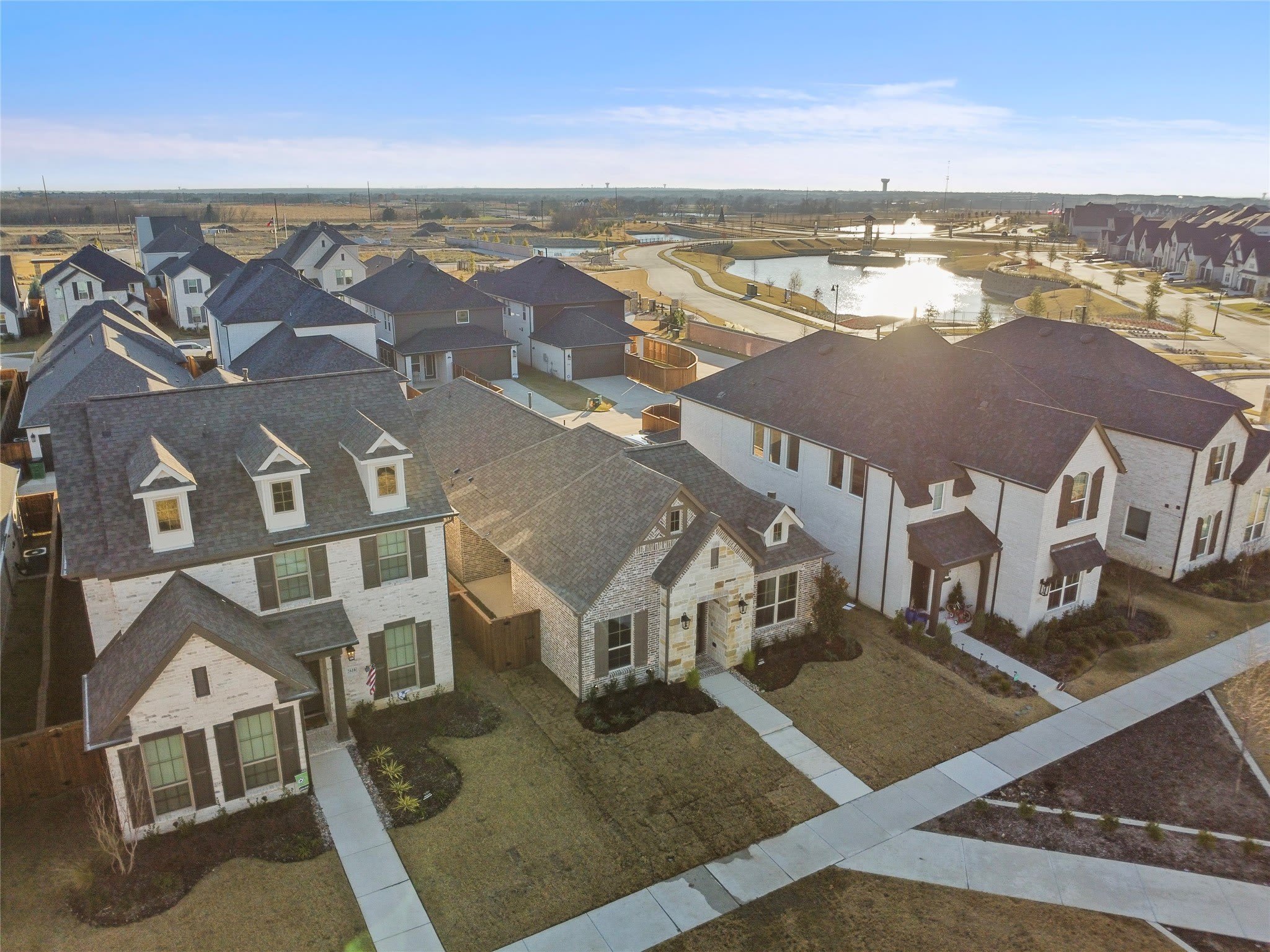 2612 Griffith Mews – photo 3