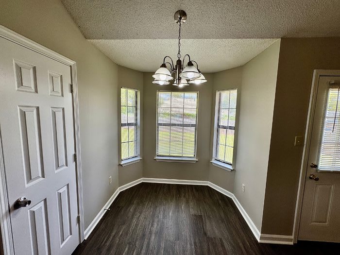 10196 Curtis Drive – photo 5
