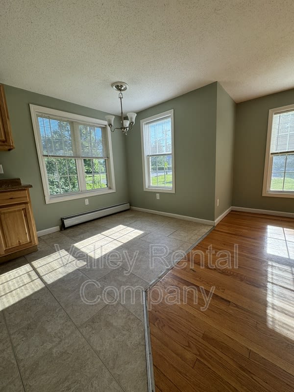 201 Middle Street – photo 5