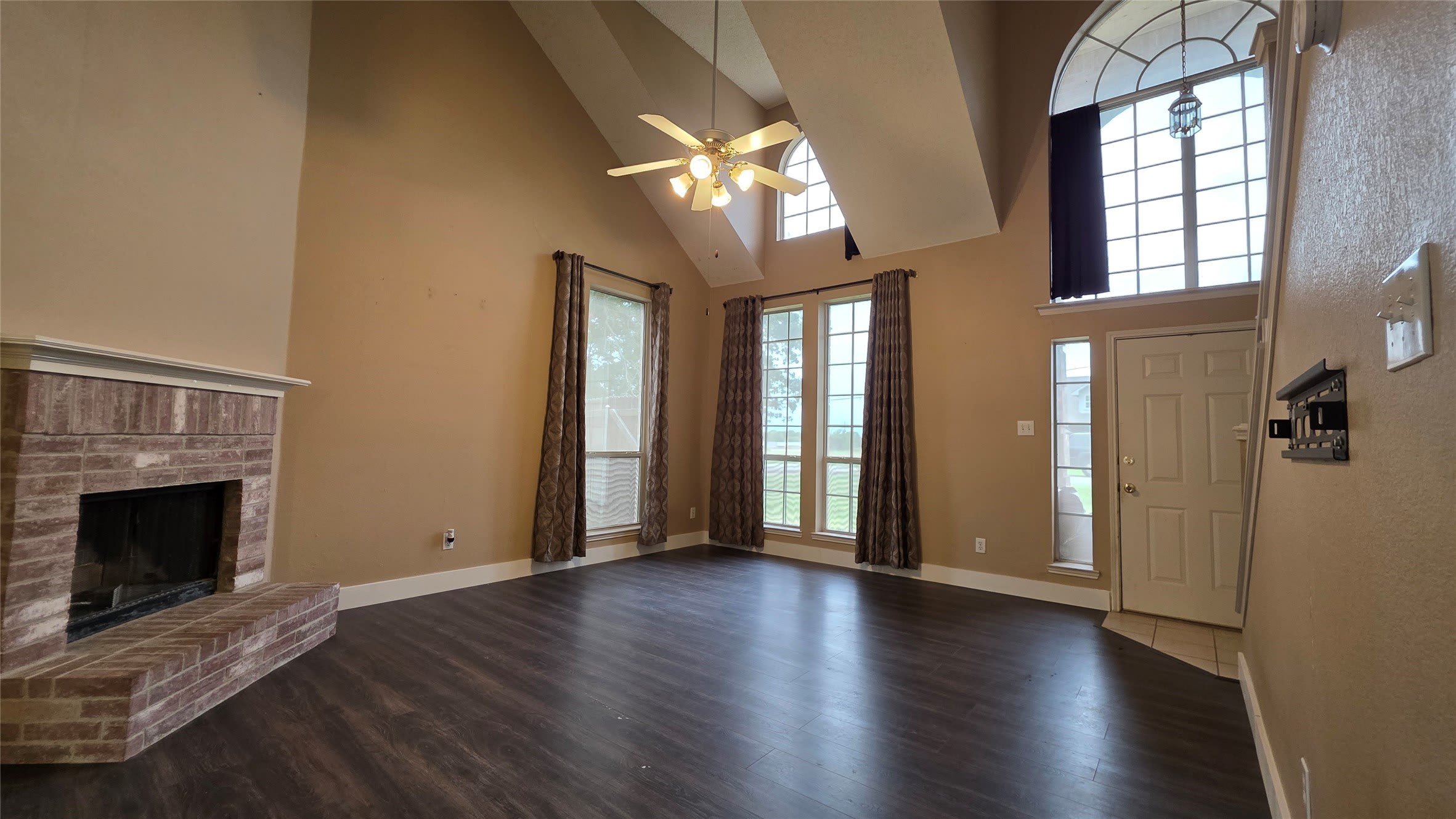 108 Indian Oaks Trail – photo 4