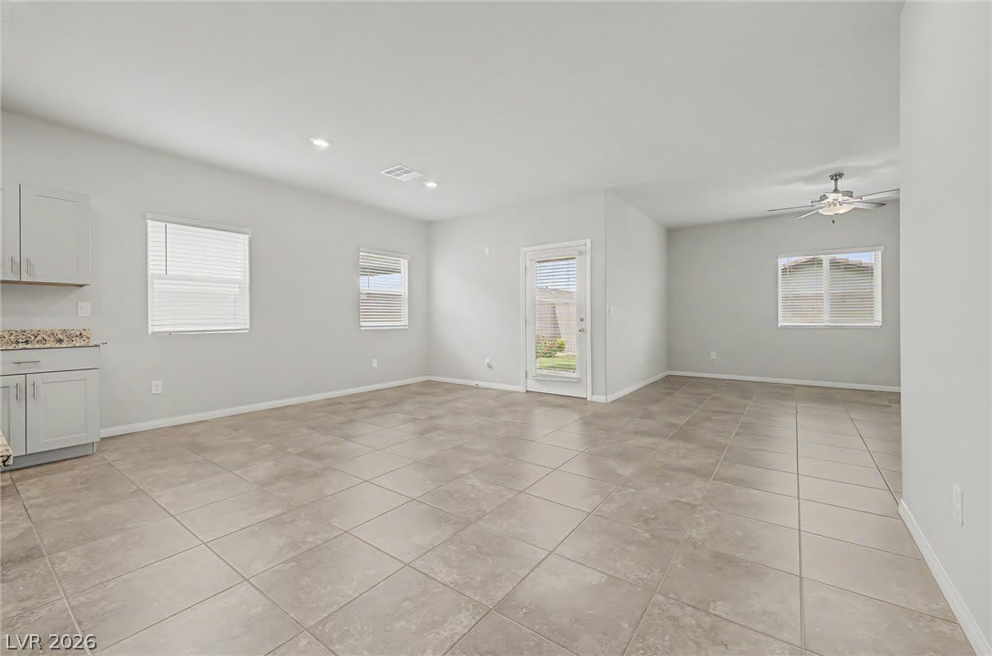 7552 Blue Lotus Avenue – photo 3