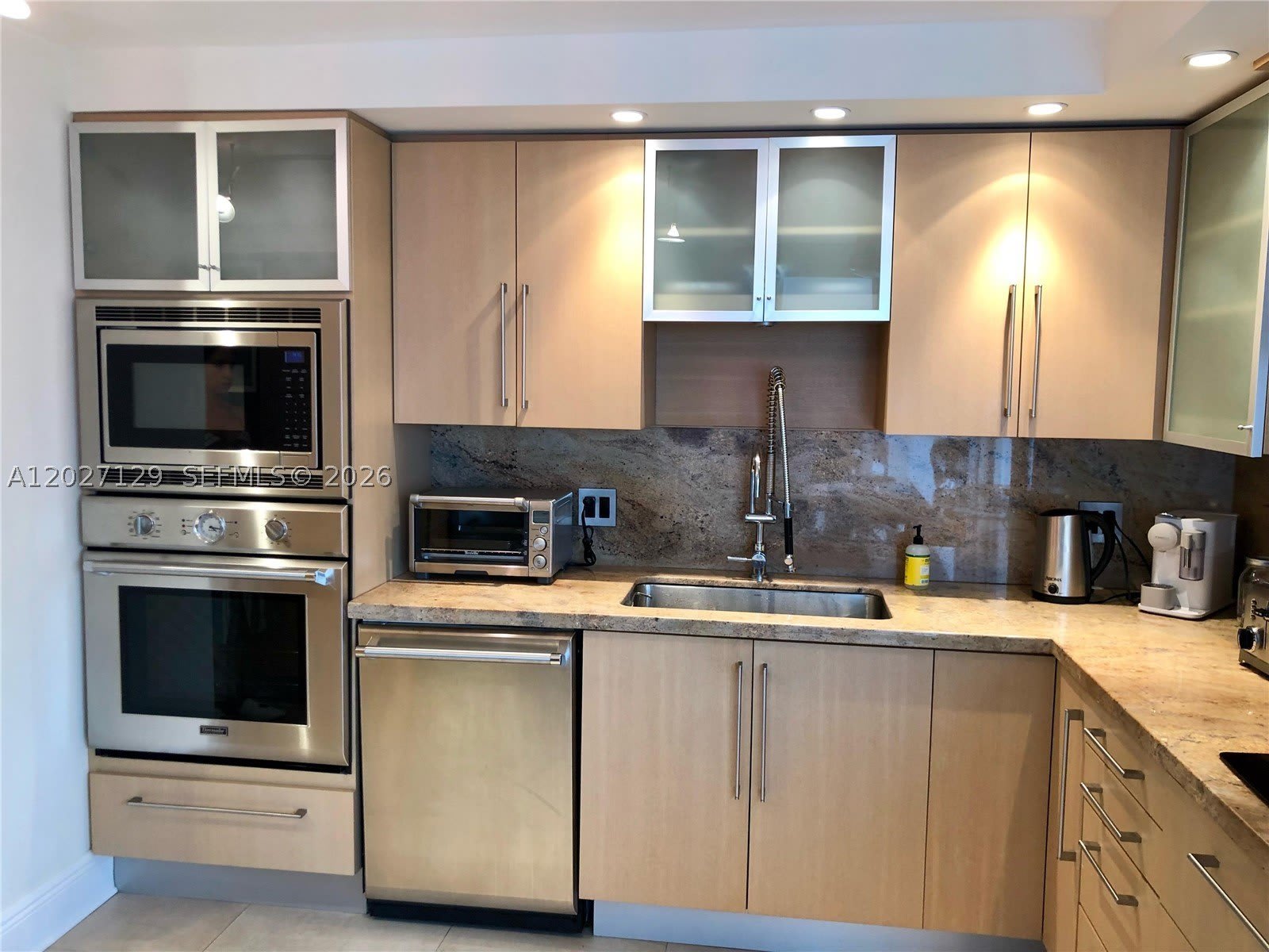 607 Ocean Dr – photo 5