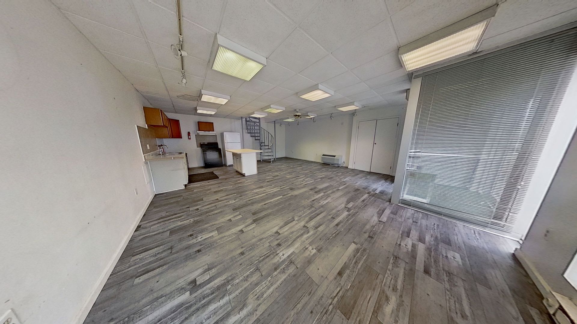Unique 2 Bedroom Apartment – photo 4