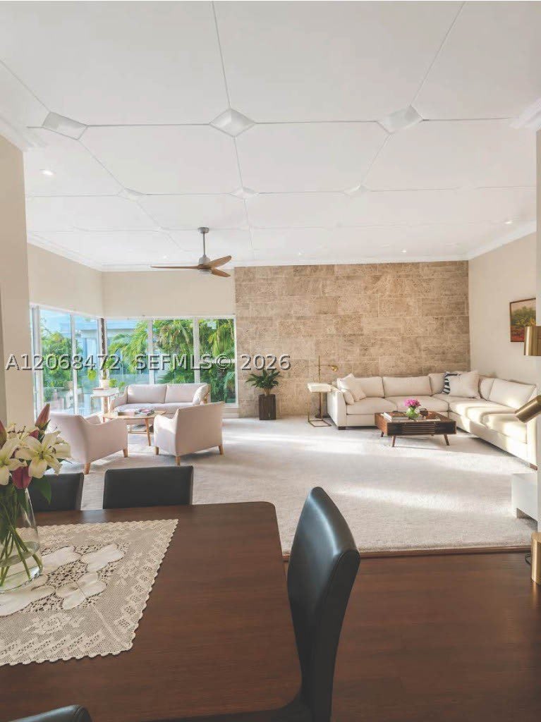 9400 E Bay Harbor Dr – photo 2