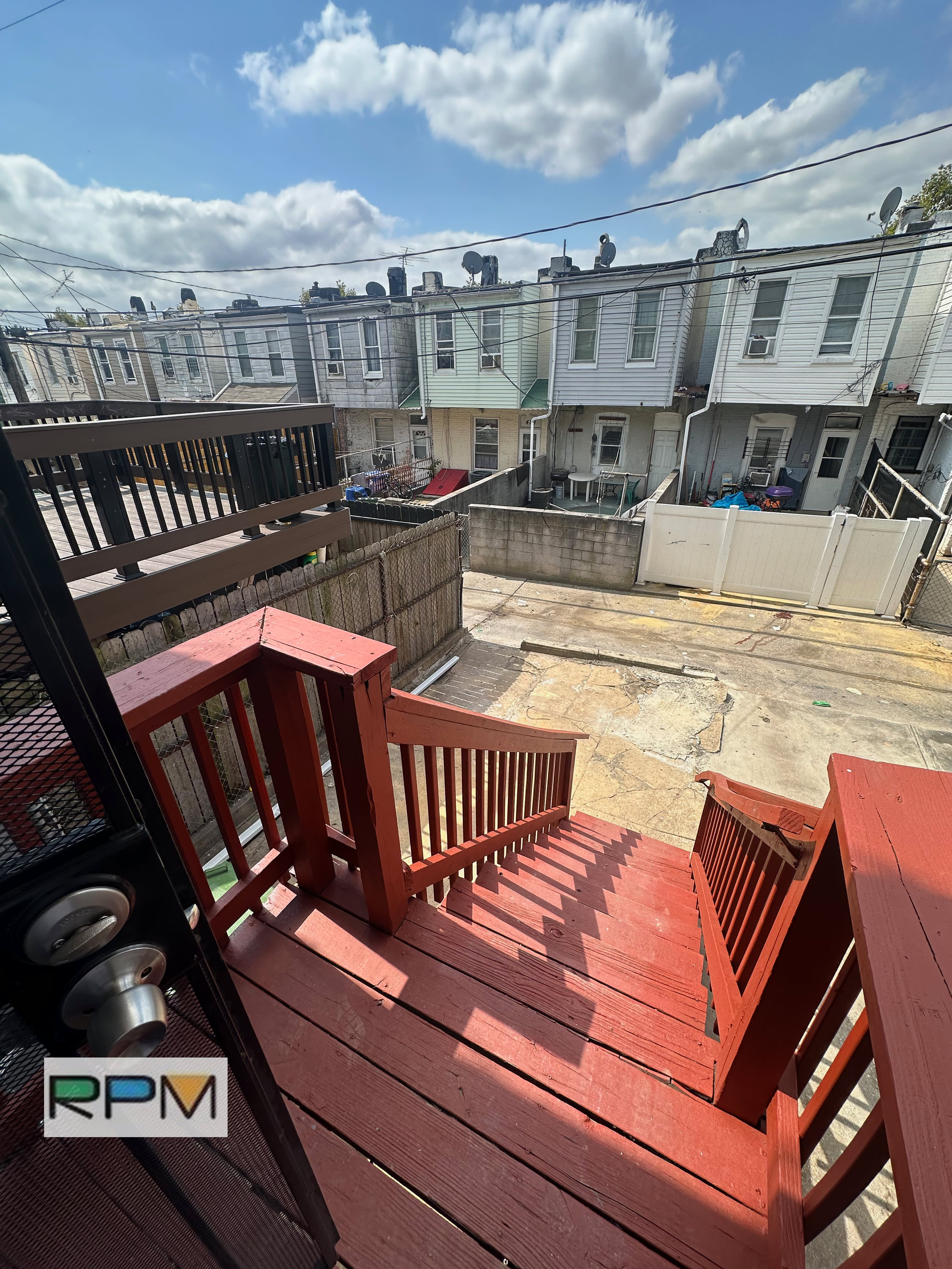 422 N Curley St – photo 2