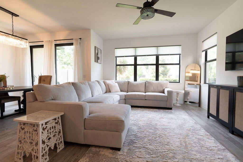 8217 Cadre Noir Road – photo 3