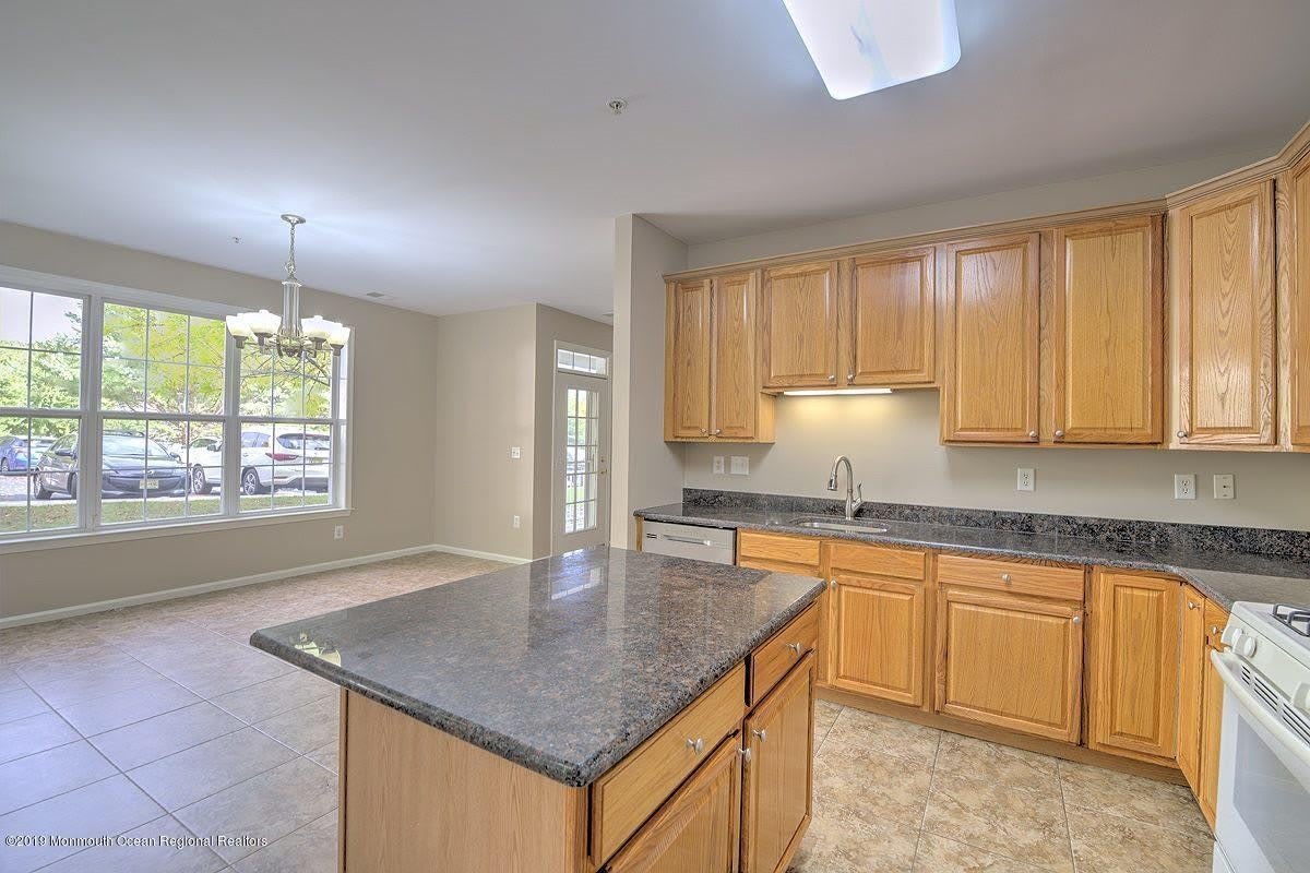 363 Saint Andrews Place – photo 4