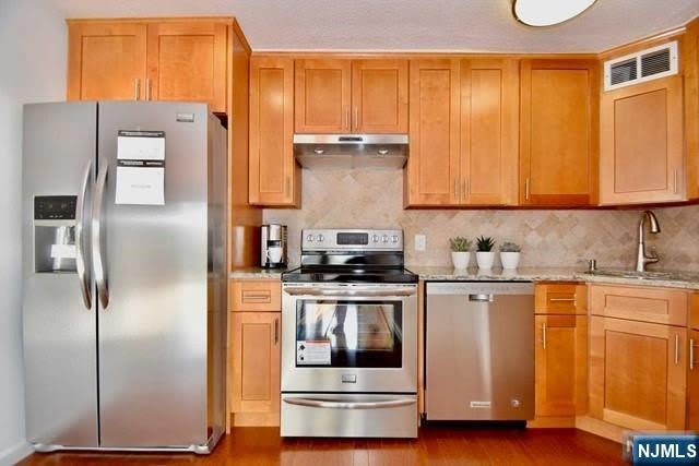 233 12Th Street – photo 2