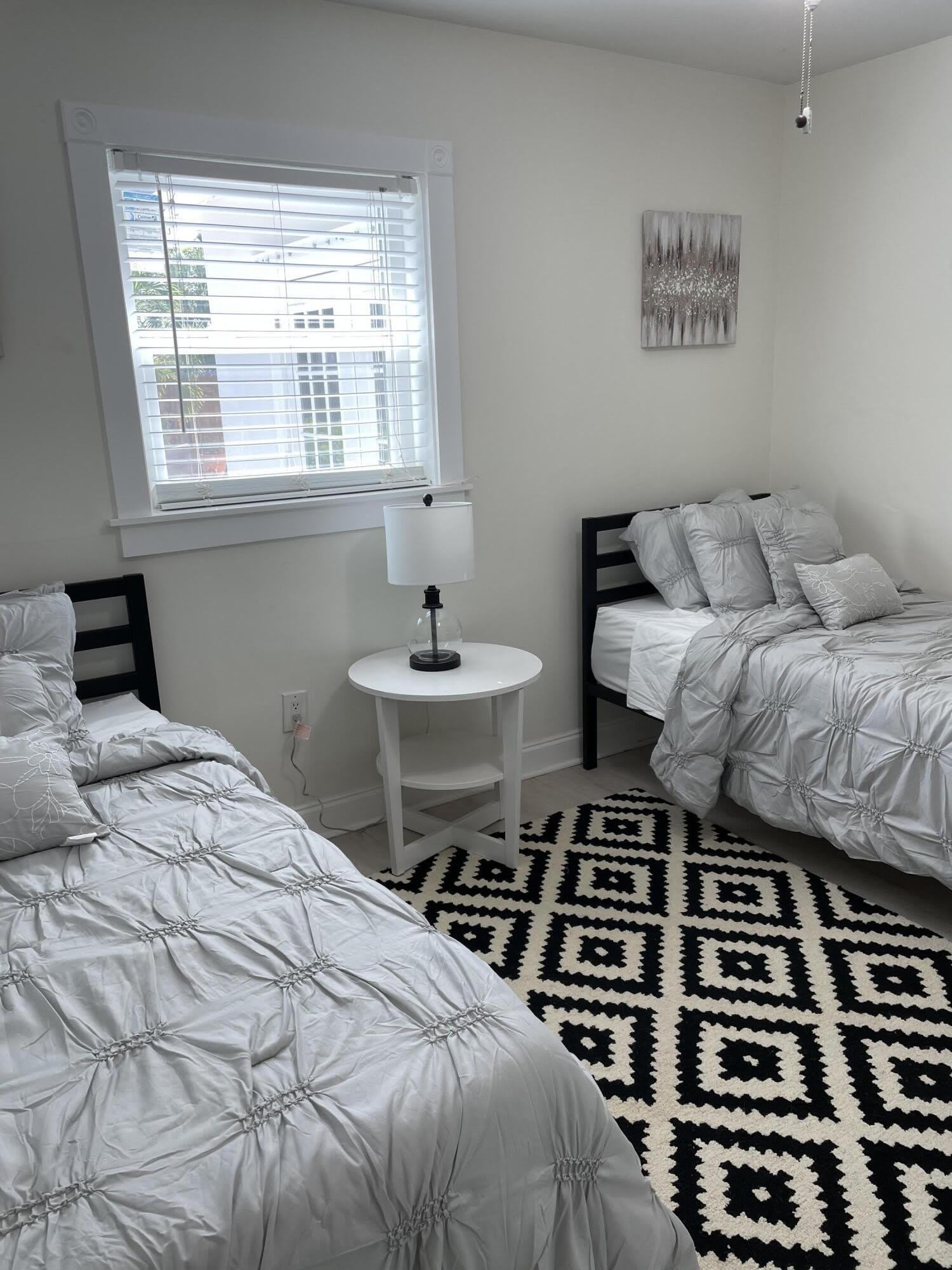 1609 N M Street – photo 4